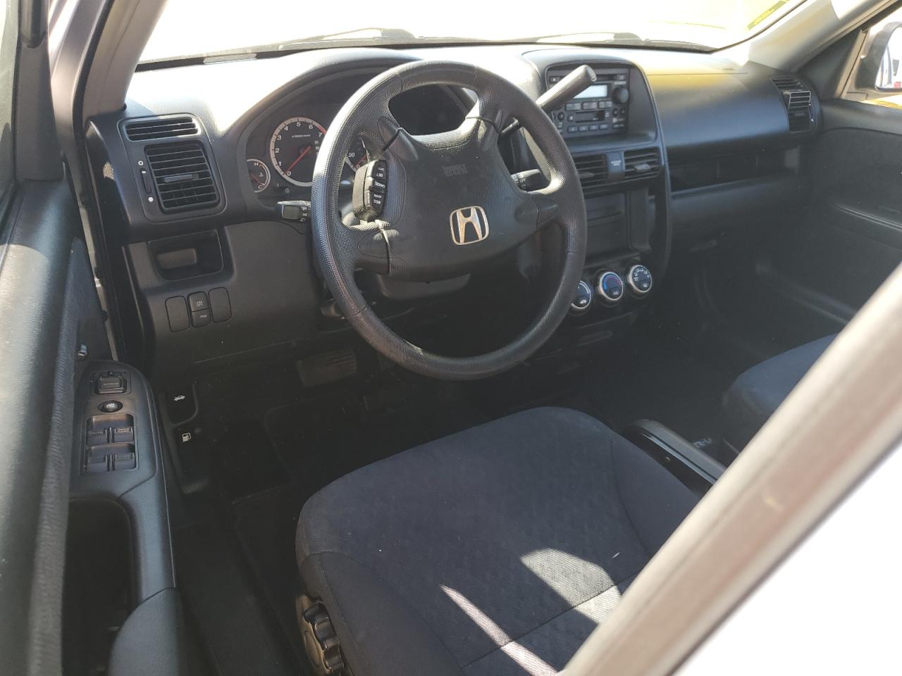 2005 Honda CR-V - Image 8