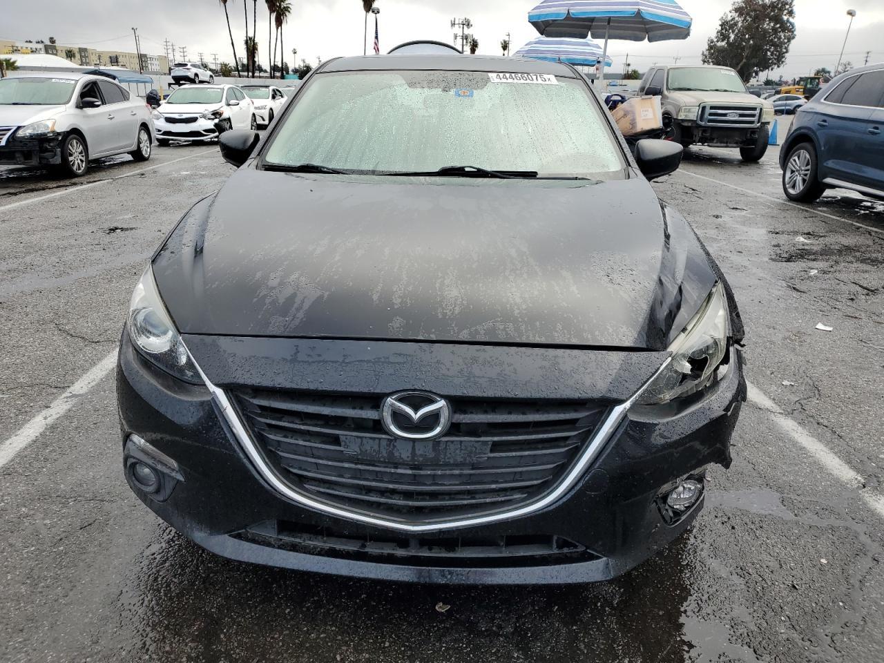 2015 Mazda 3 - Image 5
