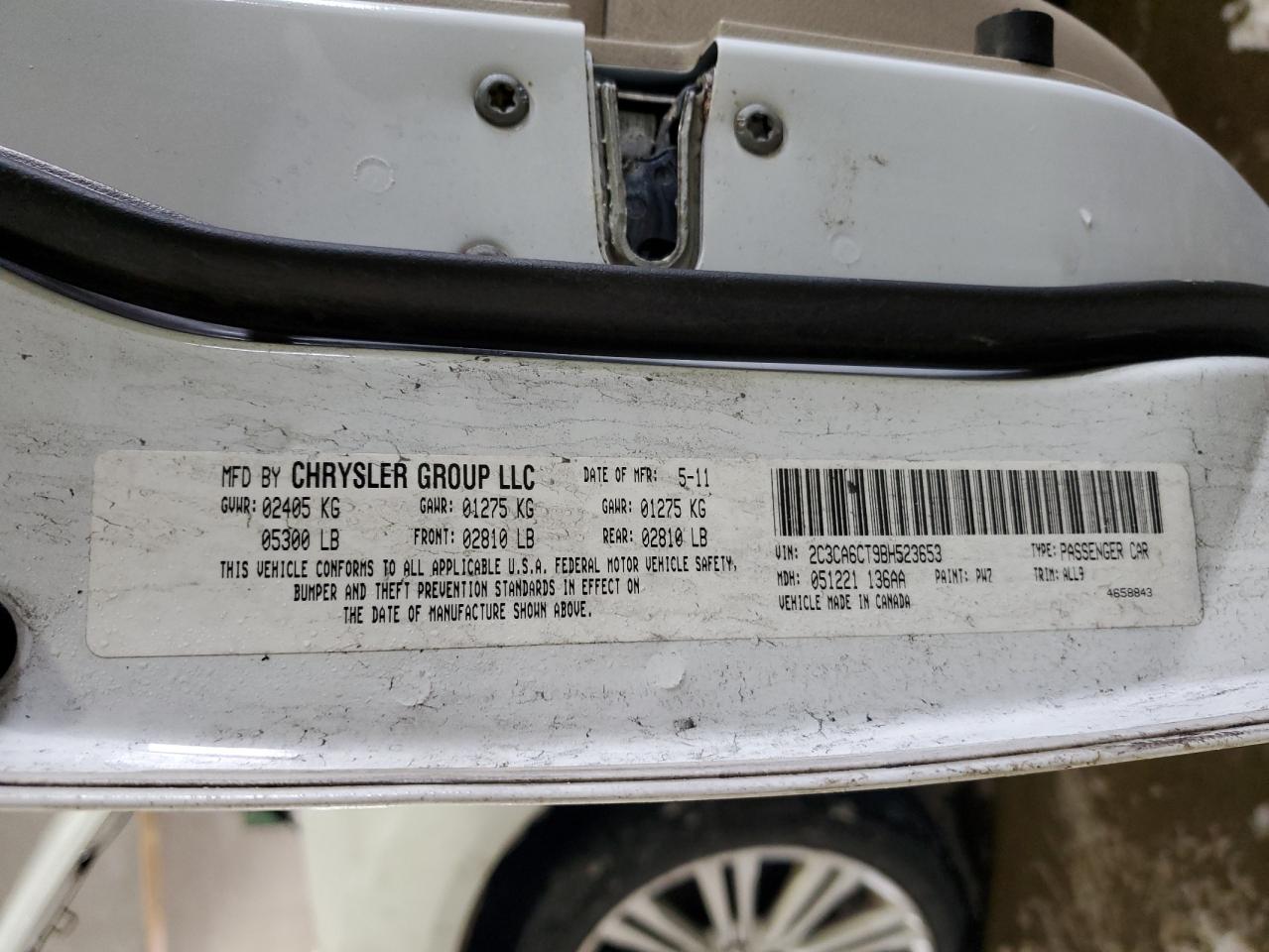 2011 Chrysler 300 - Image 14