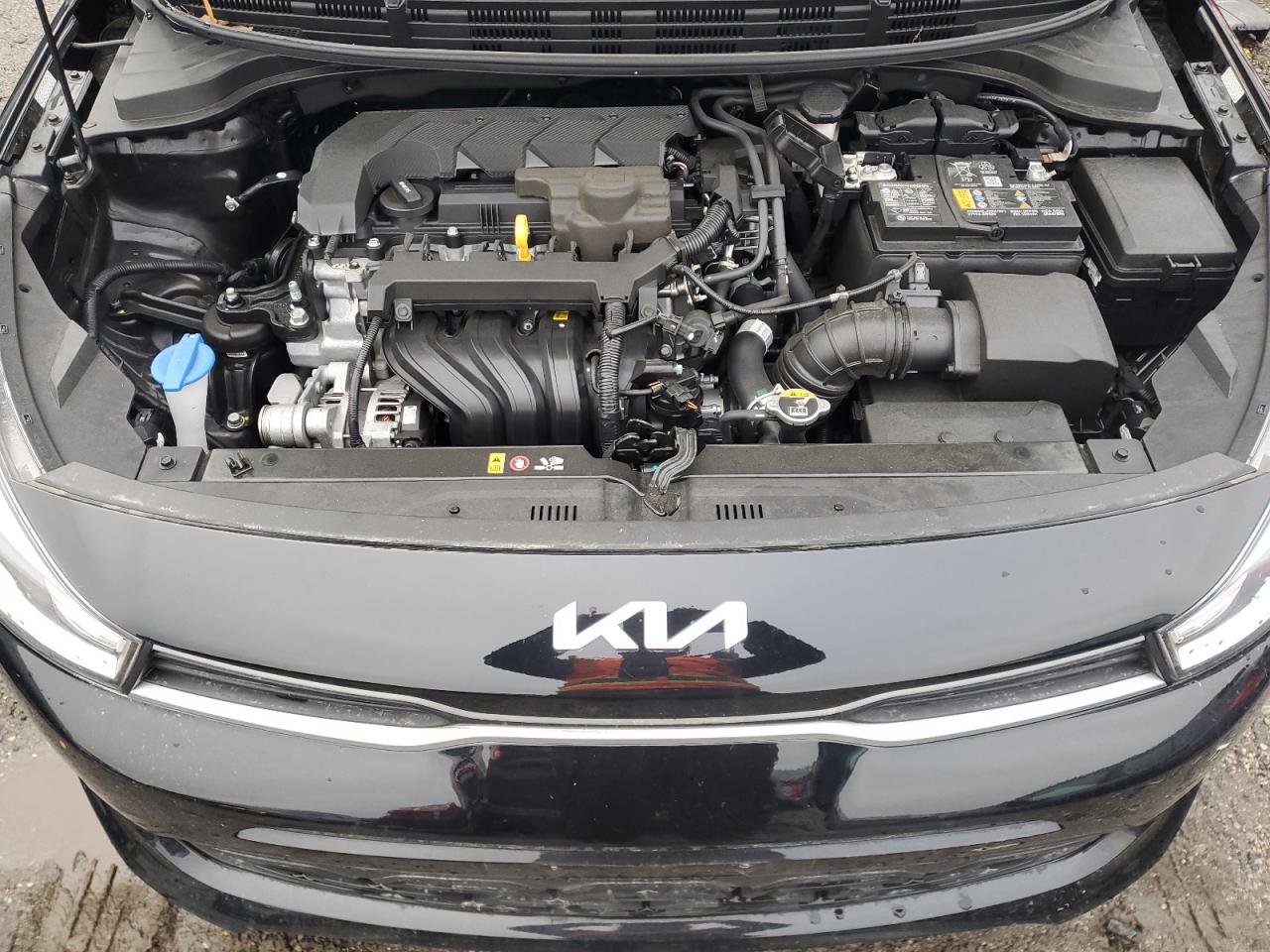 2023 Kia Rio - Image 11