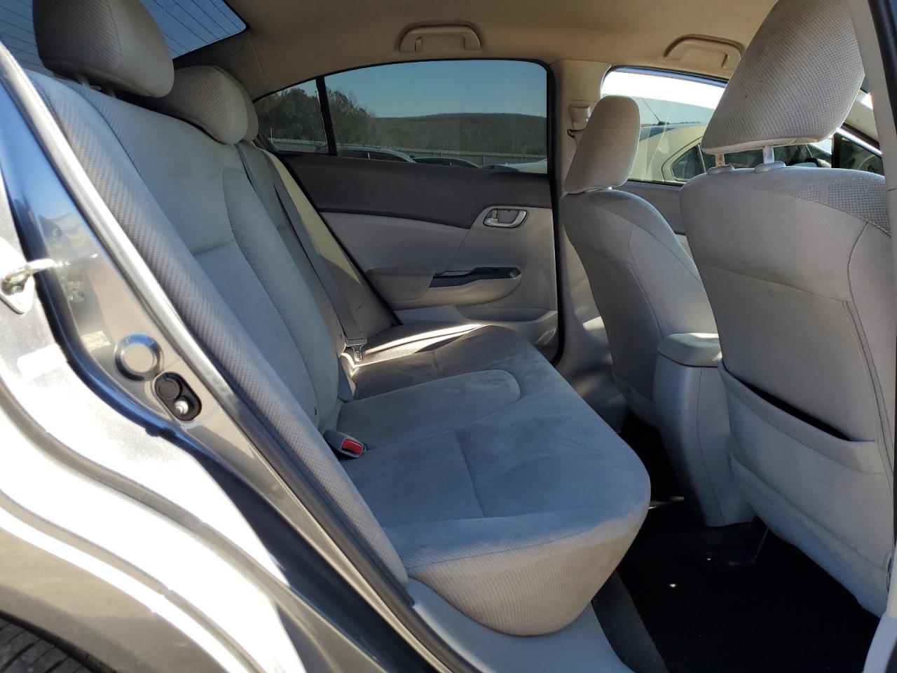 2012 Honda Civic - Image 10