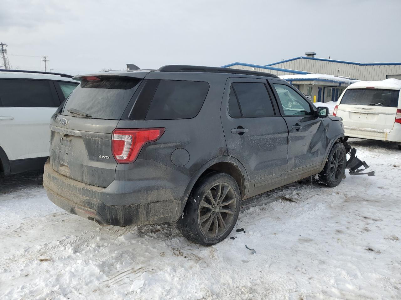 2017 Ford Explorer - Image 3
