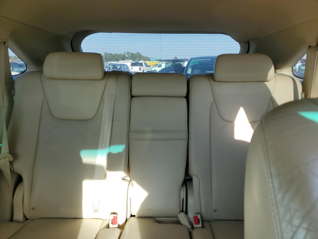 2010 Lexus RX - Image 10