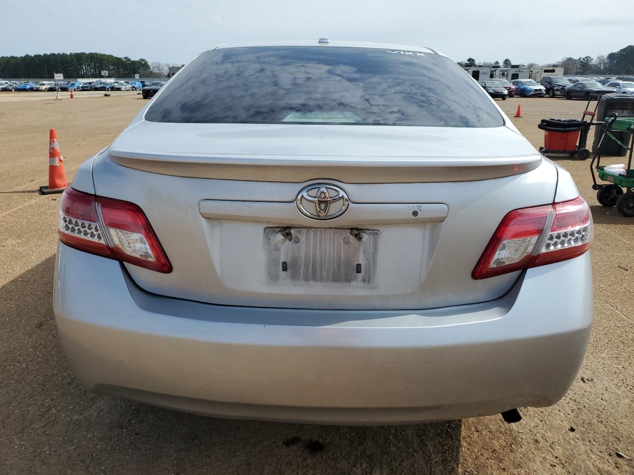 2010 Toyota Camry - Image 6