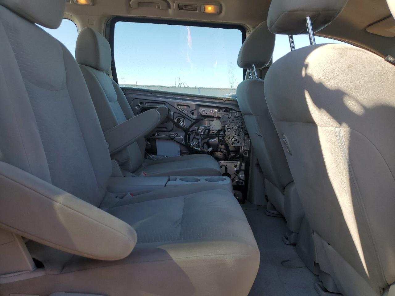 2013 Nissan Quest - Image 11