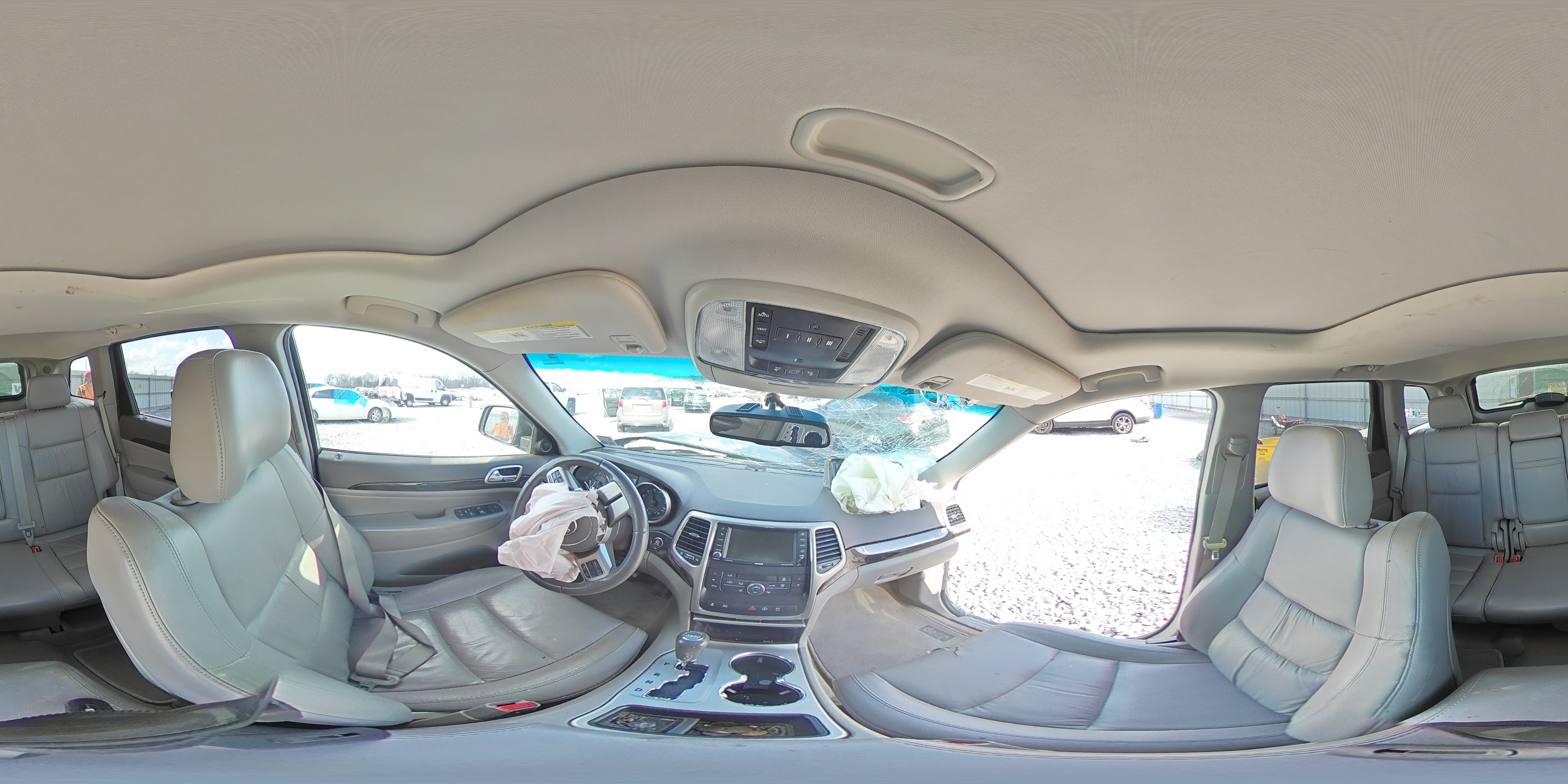 2013 Jeep Grand Cherokee - Image 13