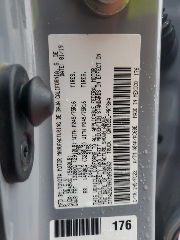 2019 Toyota Tacoma - Image 13