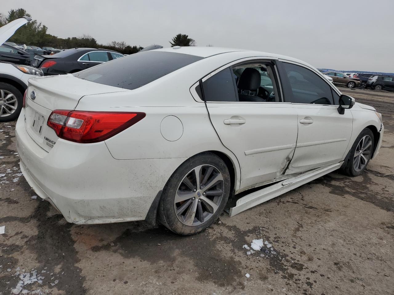 2015 Subaru Legacy - Image 3