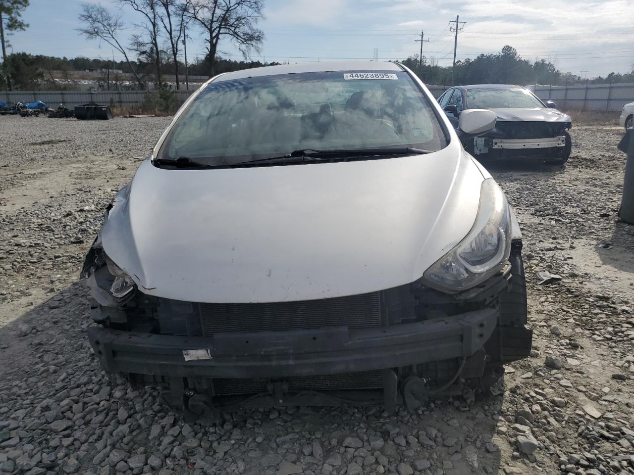 2015 Hyundai Elantra - Image 5