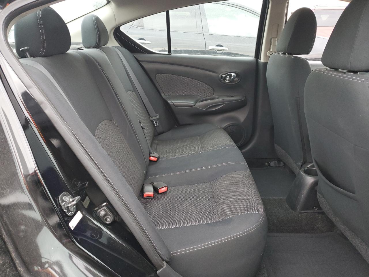 2015 Nissan Versa - Image 10