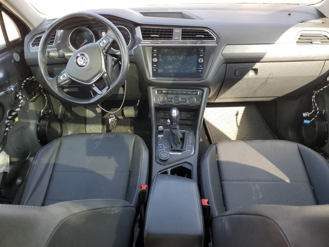 2018 Volkswagen Tiguan - Image 8