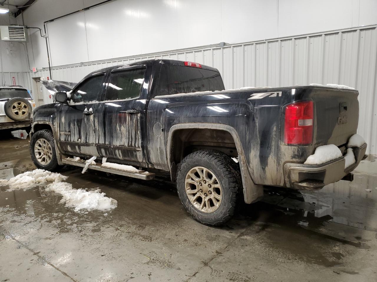 2014 GMC Sierra - Image 2