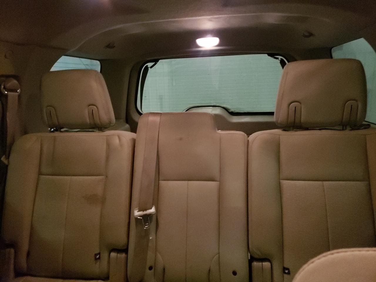 2010 Ford Expedition - Image 10