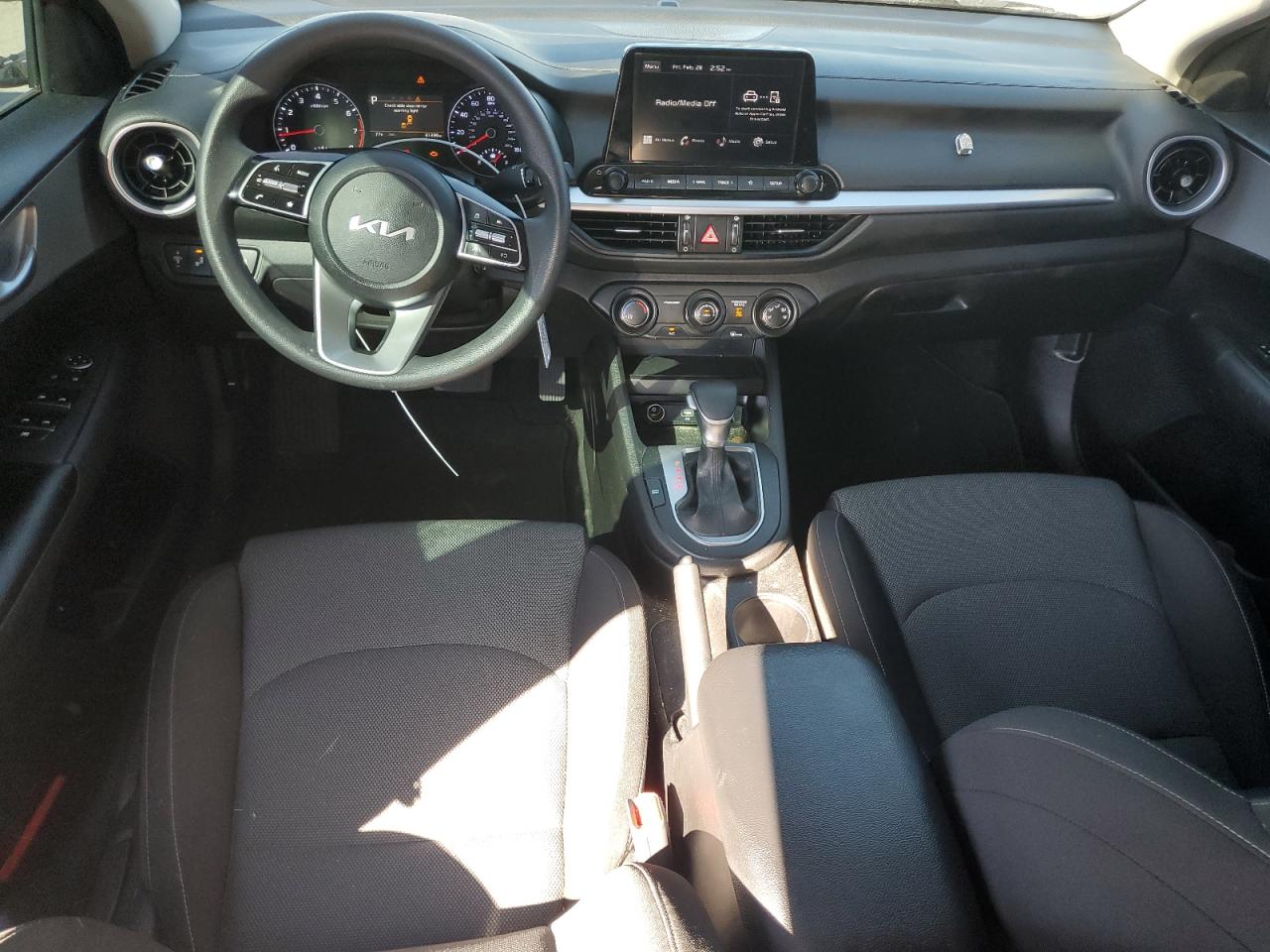 2023 Kia Forte - Image 8