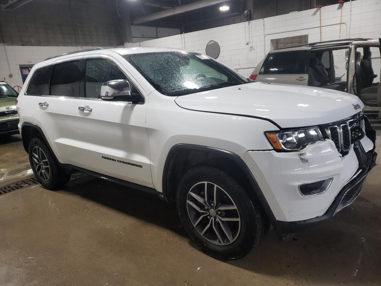 2018 Jeep Grand Cherokee - Image 4