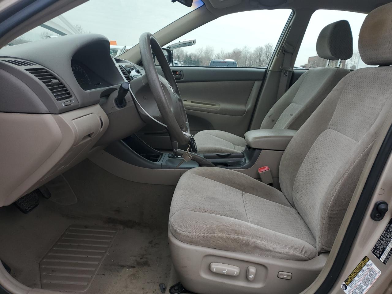 2004 Toyota Camry - Image 7