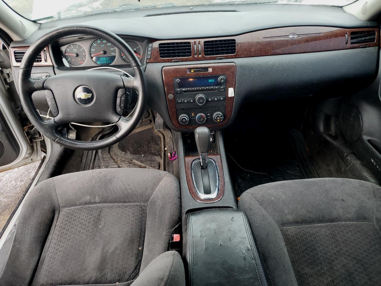 2011 Chevrolet Impala - Image 8