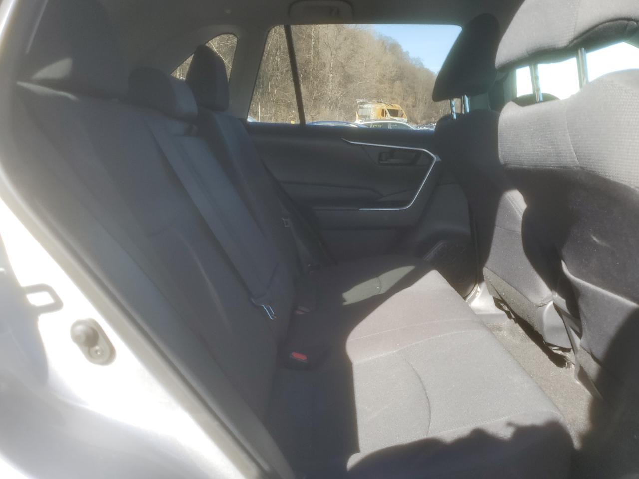2021 Toyota RAV 4 - Image 10