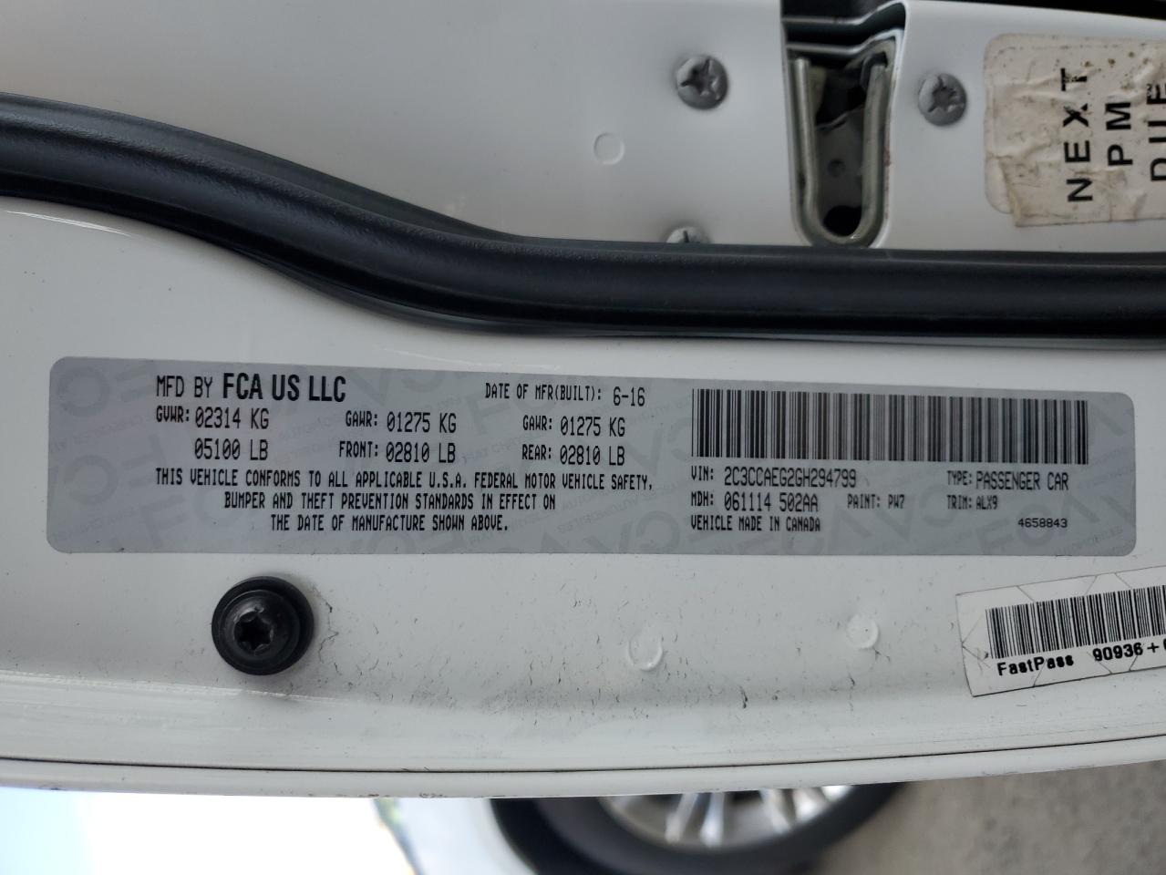 2016 Chrysler 300 - Image 12