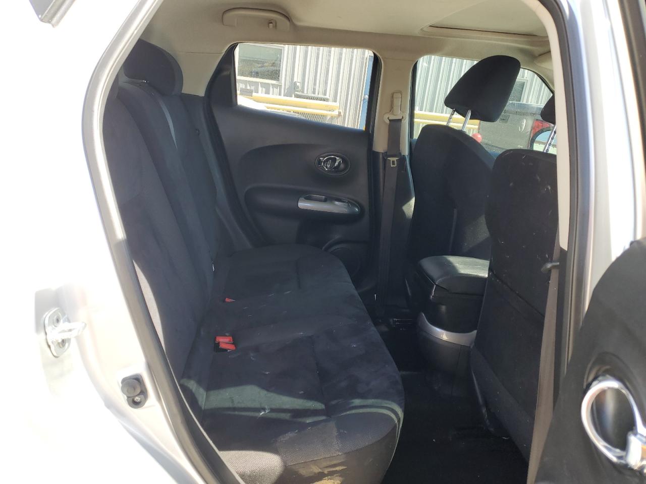 2014 Nissan Juke - Image 10