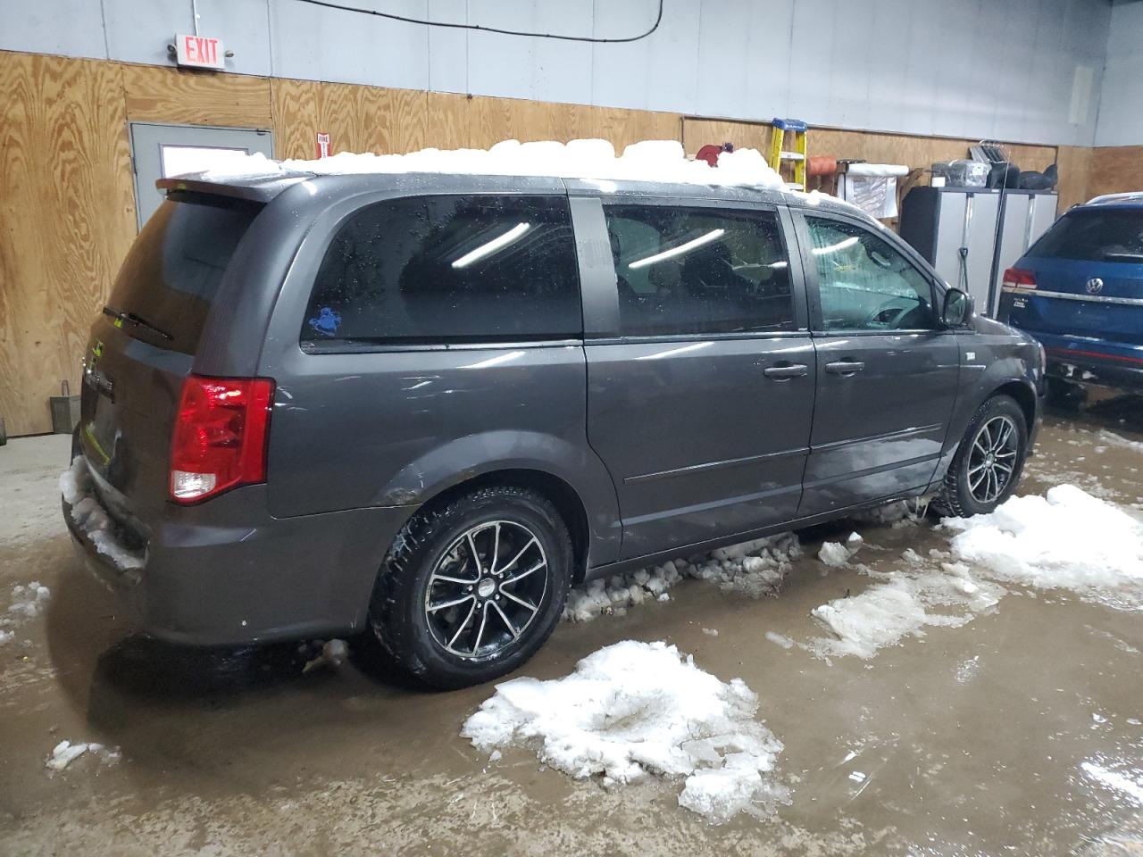 2014 Dodge Caravan - Image 3