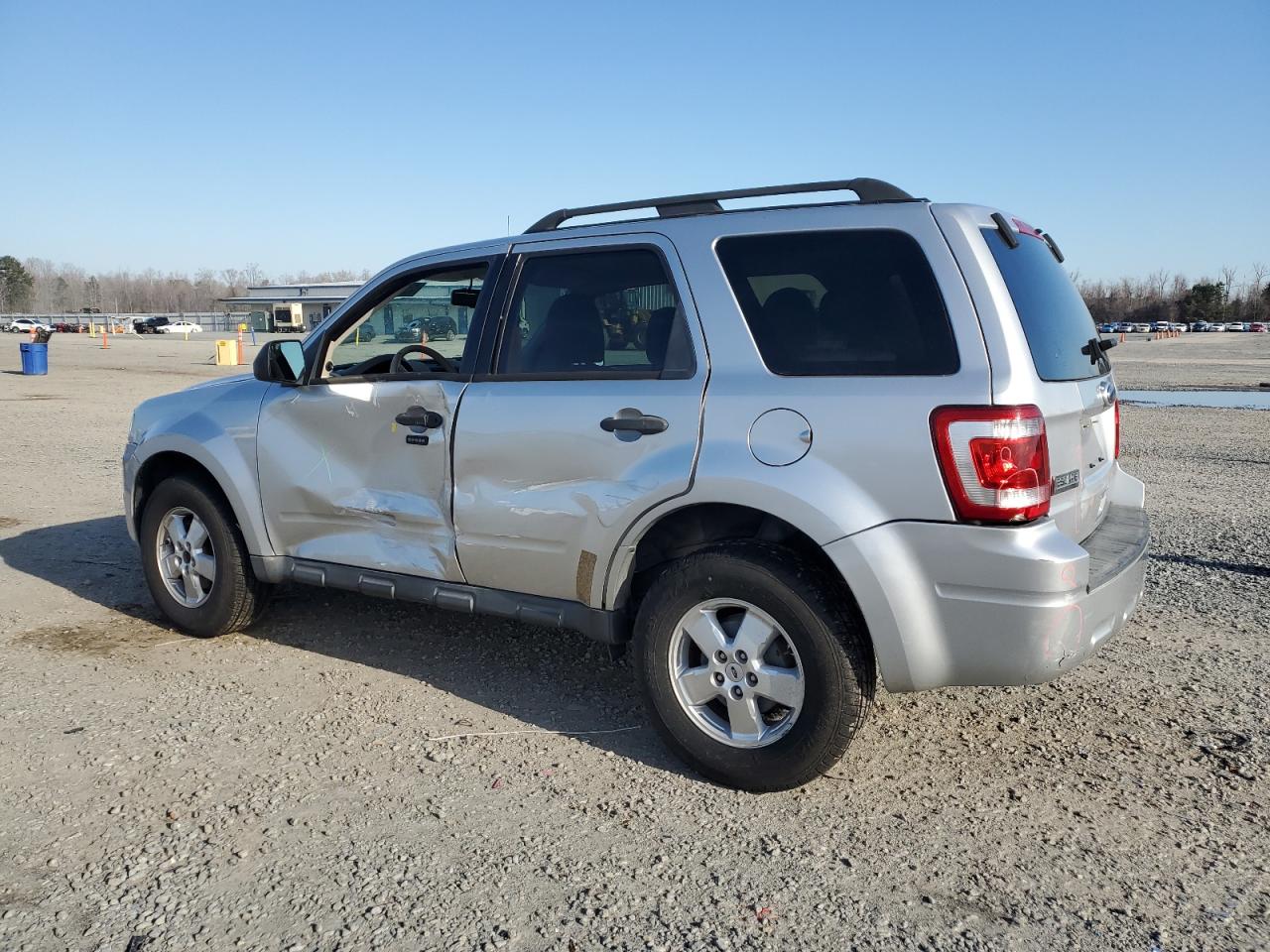 2010 Ford Escape - Image 2