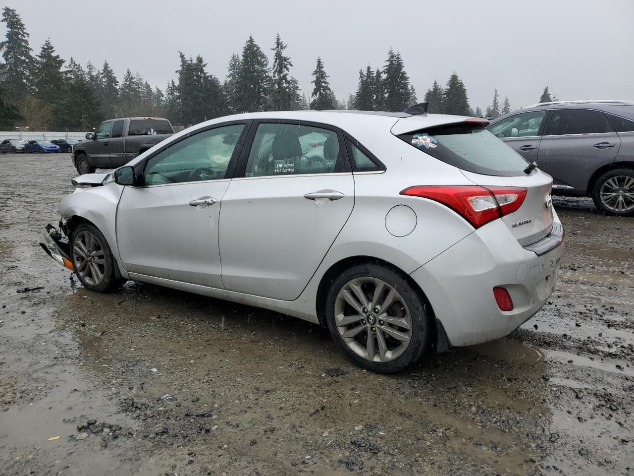 2016 Hyundai Elantra - Image 2