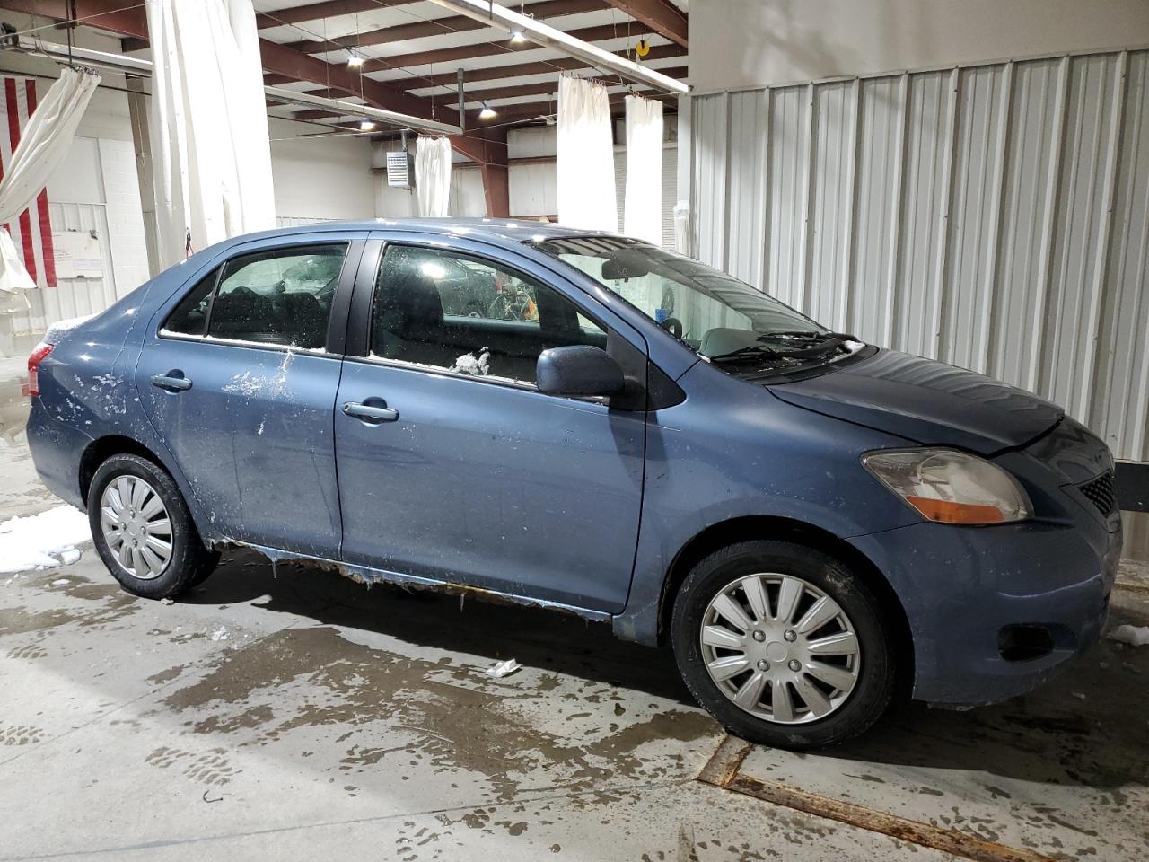 2010 Toyota Yaris - Image 4