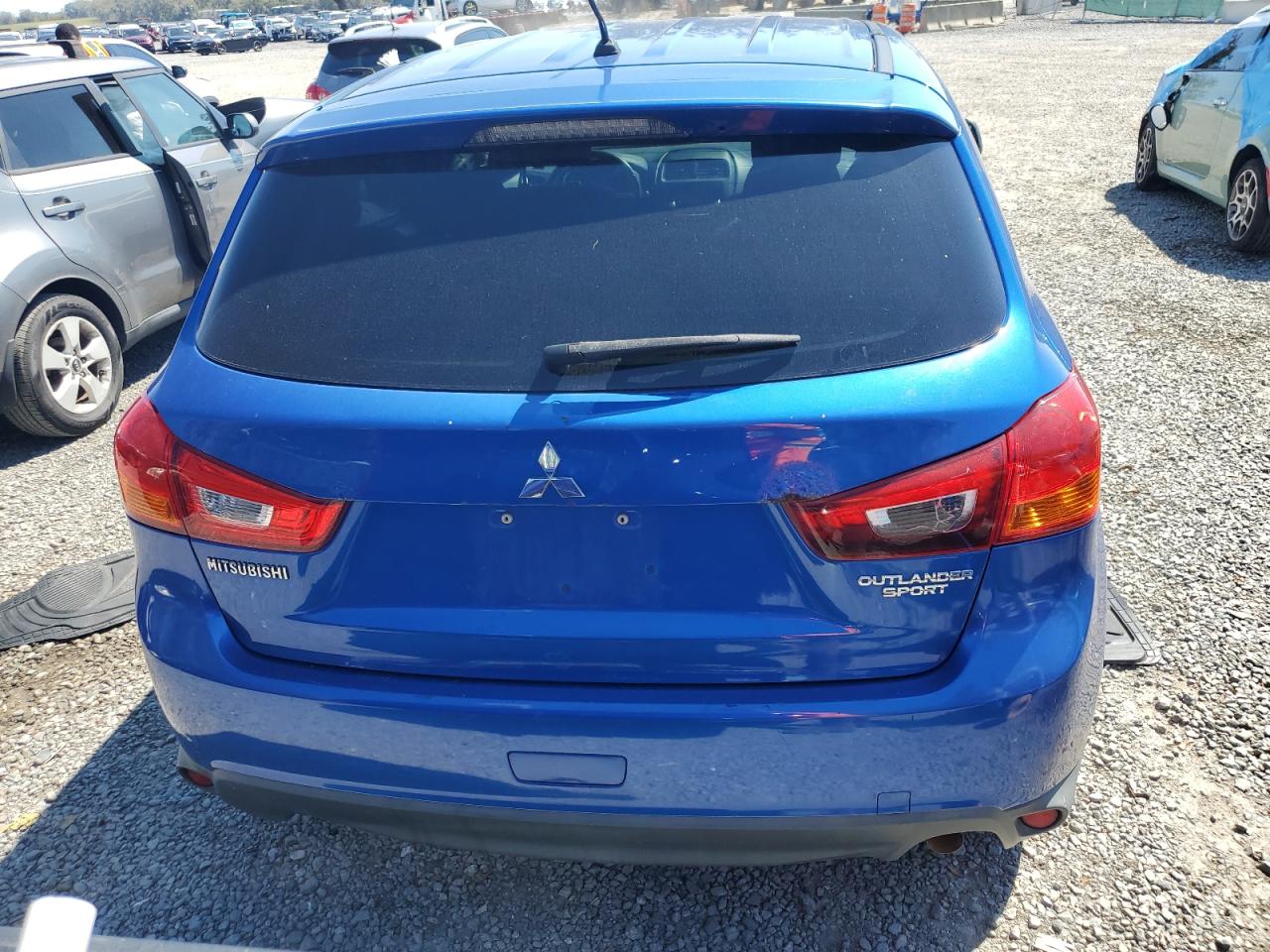 2015 Mitsubishi Outlander - Image 6
