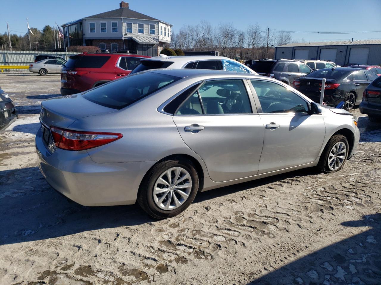 2016 Toyota Camry - Image 3