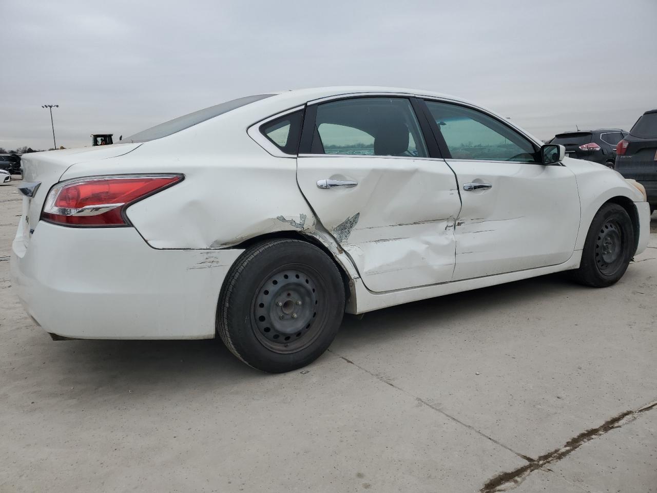 2014 Nissan Altima - Image 3