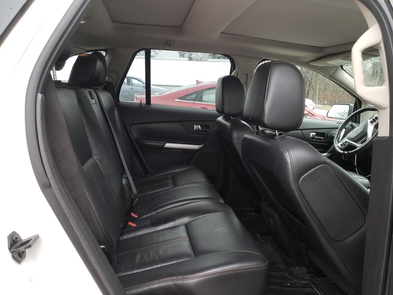 2012 Ford Edge - Image 11
