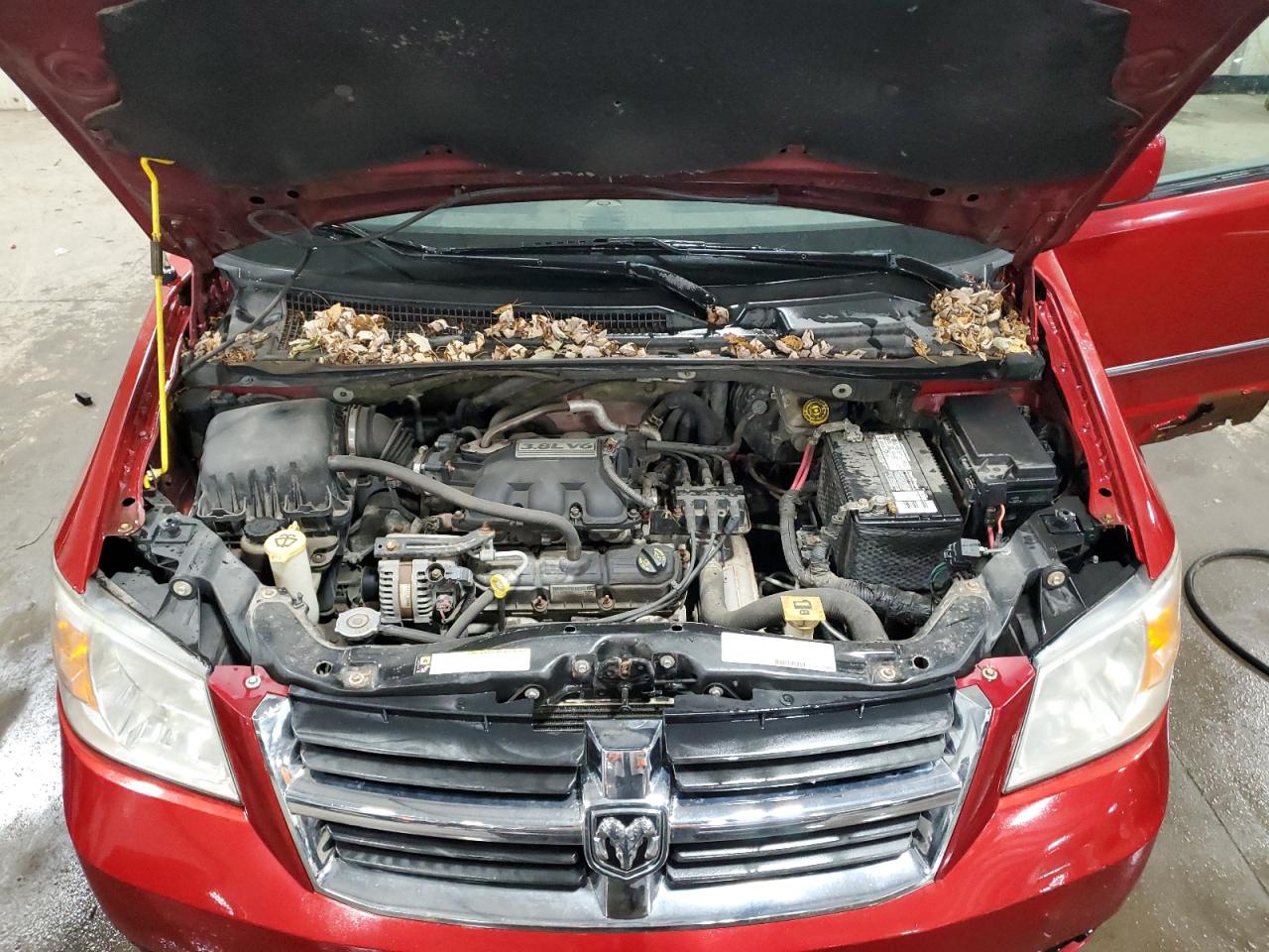 2008 Dodge Caravan - Image 12