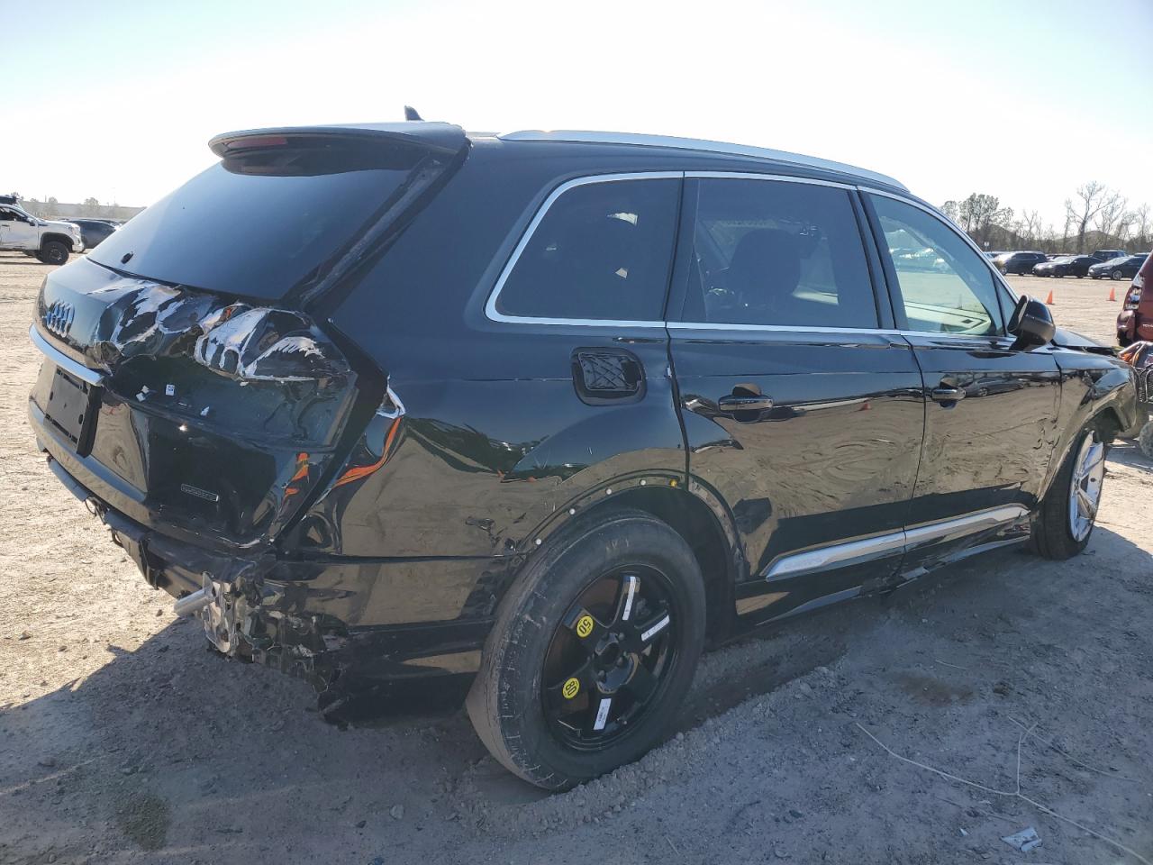 2024 Audi Q7 - Image 3