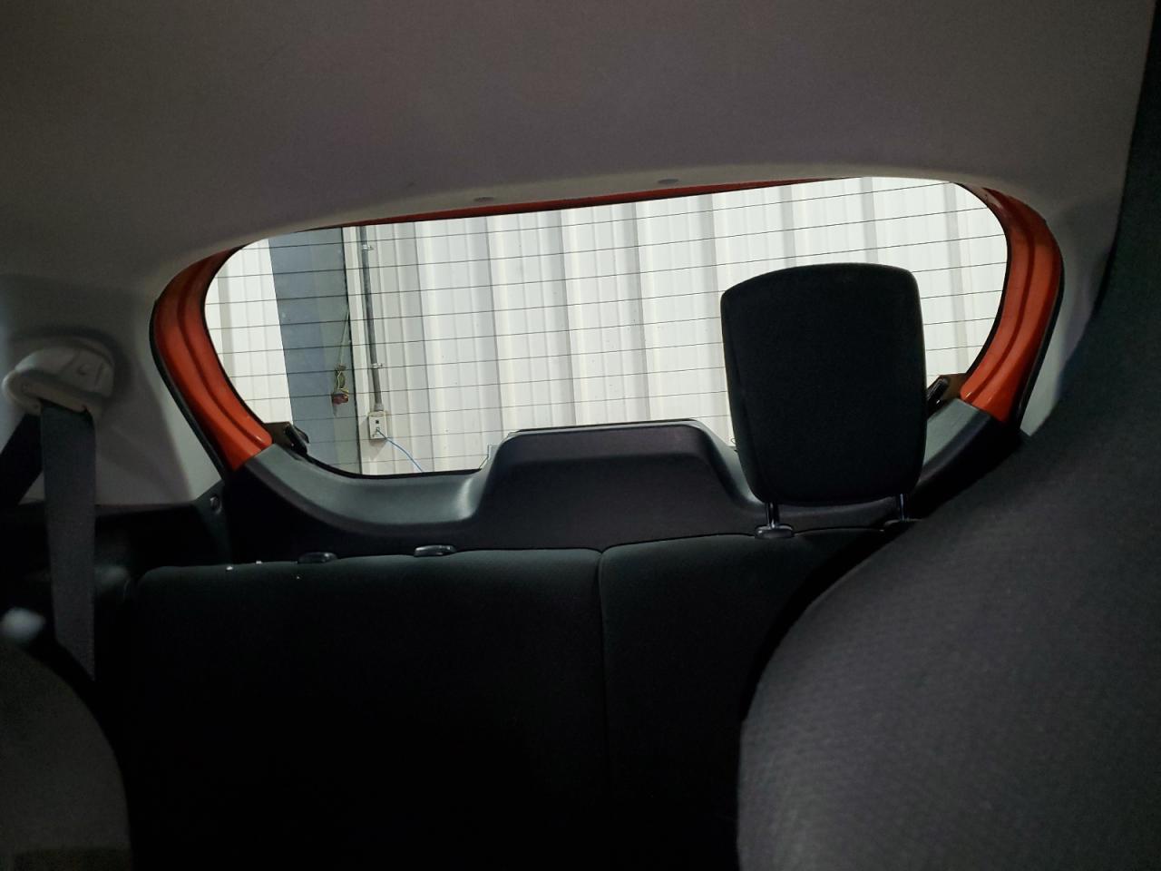 2012 Toyota iQ - Image 10
