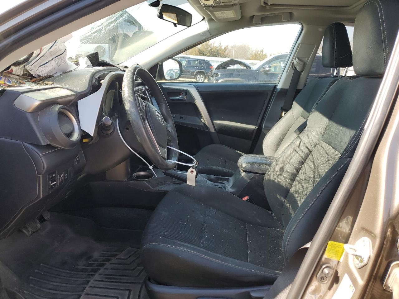 2015 Toyota RAV 4 - Image 7