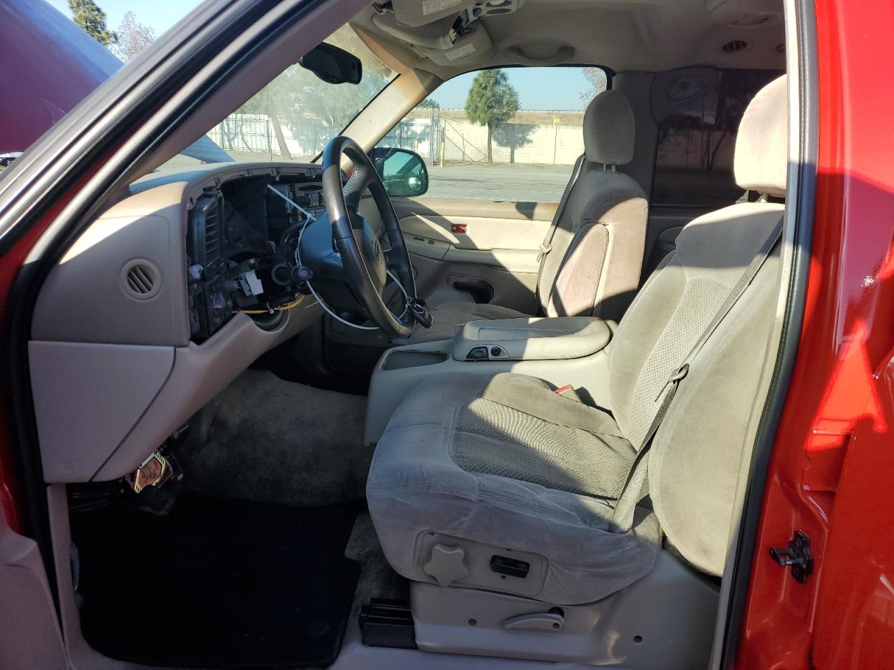2002 Chevrolet Tahoe - Image 7
