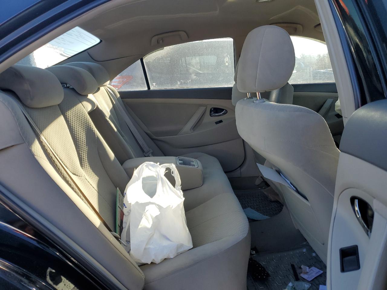2009 Toyota Camry - Image 10
