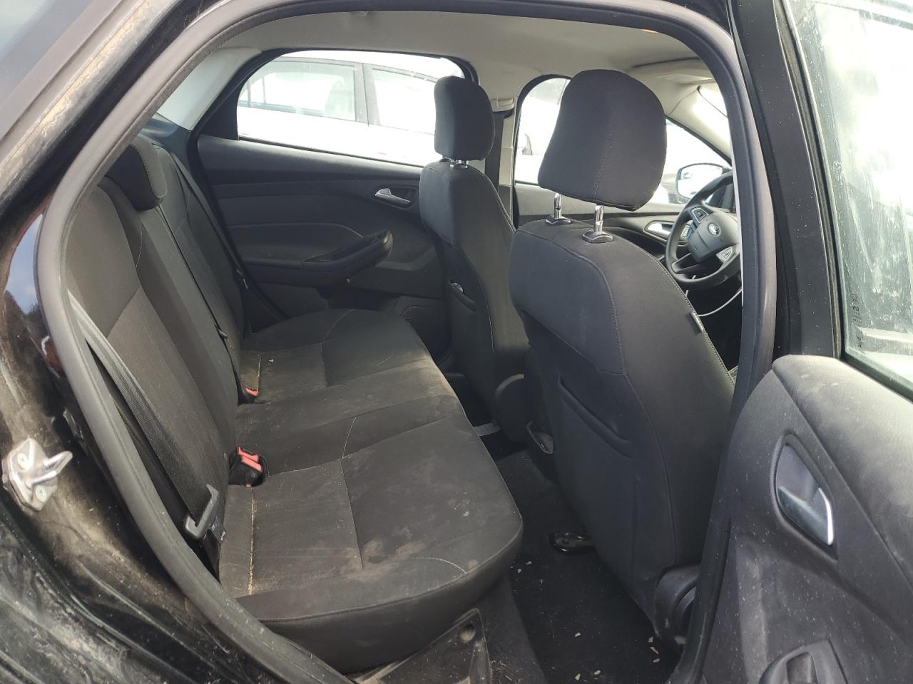 2015 Ford Focus - Image 10