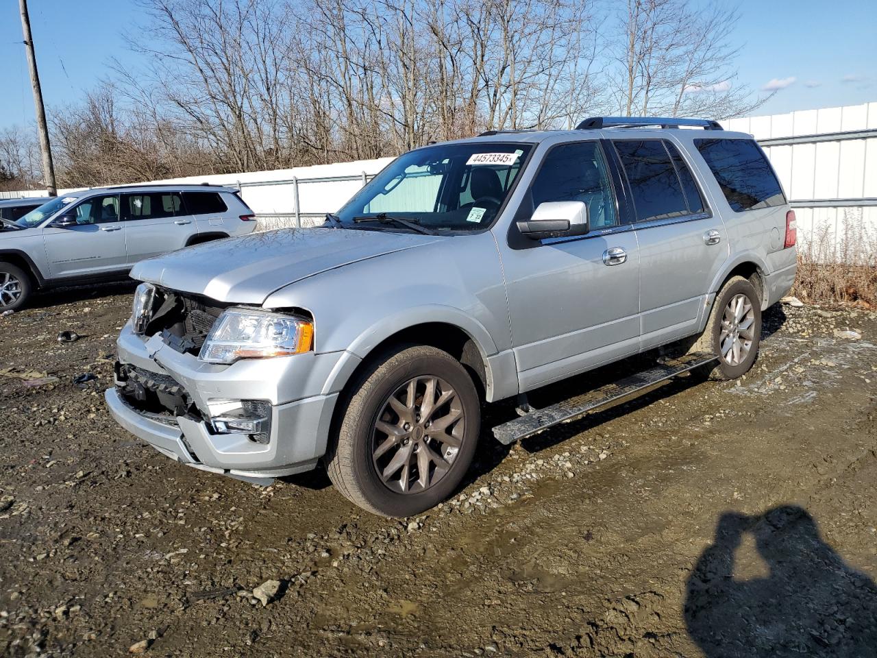 2017 Ford Expedition - Image 1