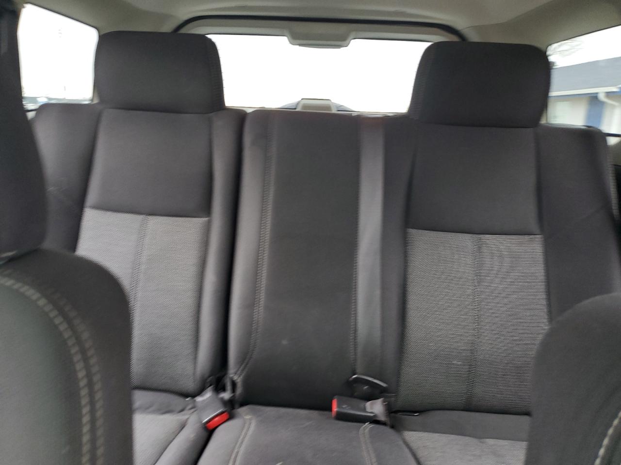 2009 Hummer H3 - Image 10