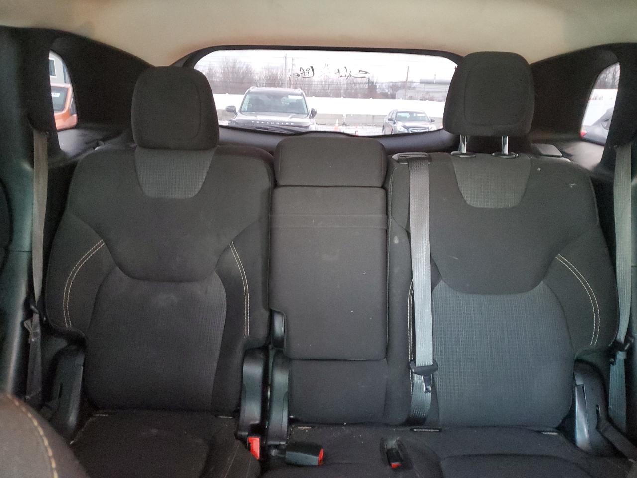 2016 Jeep Grand Cherokee - Image 10