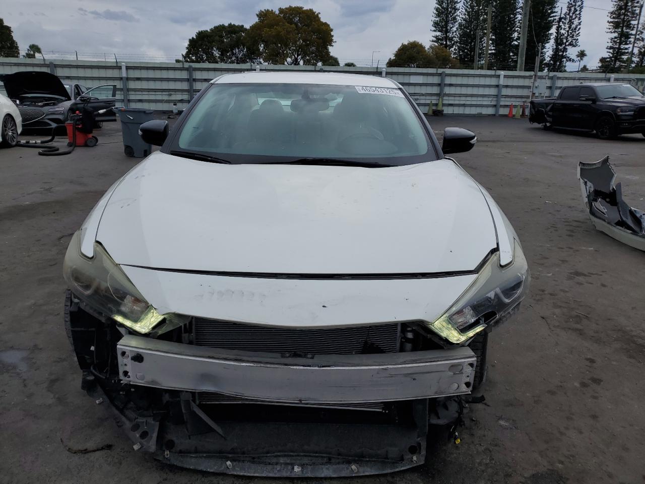 2018 Nissan Maxima - Image 5
