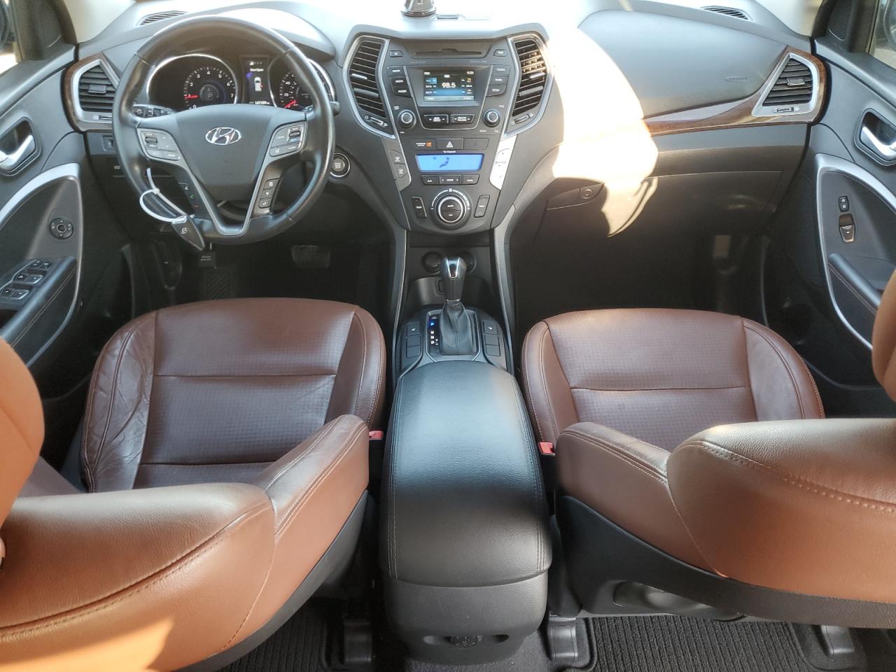 2014 Hyundai Santa Fe - Image 8