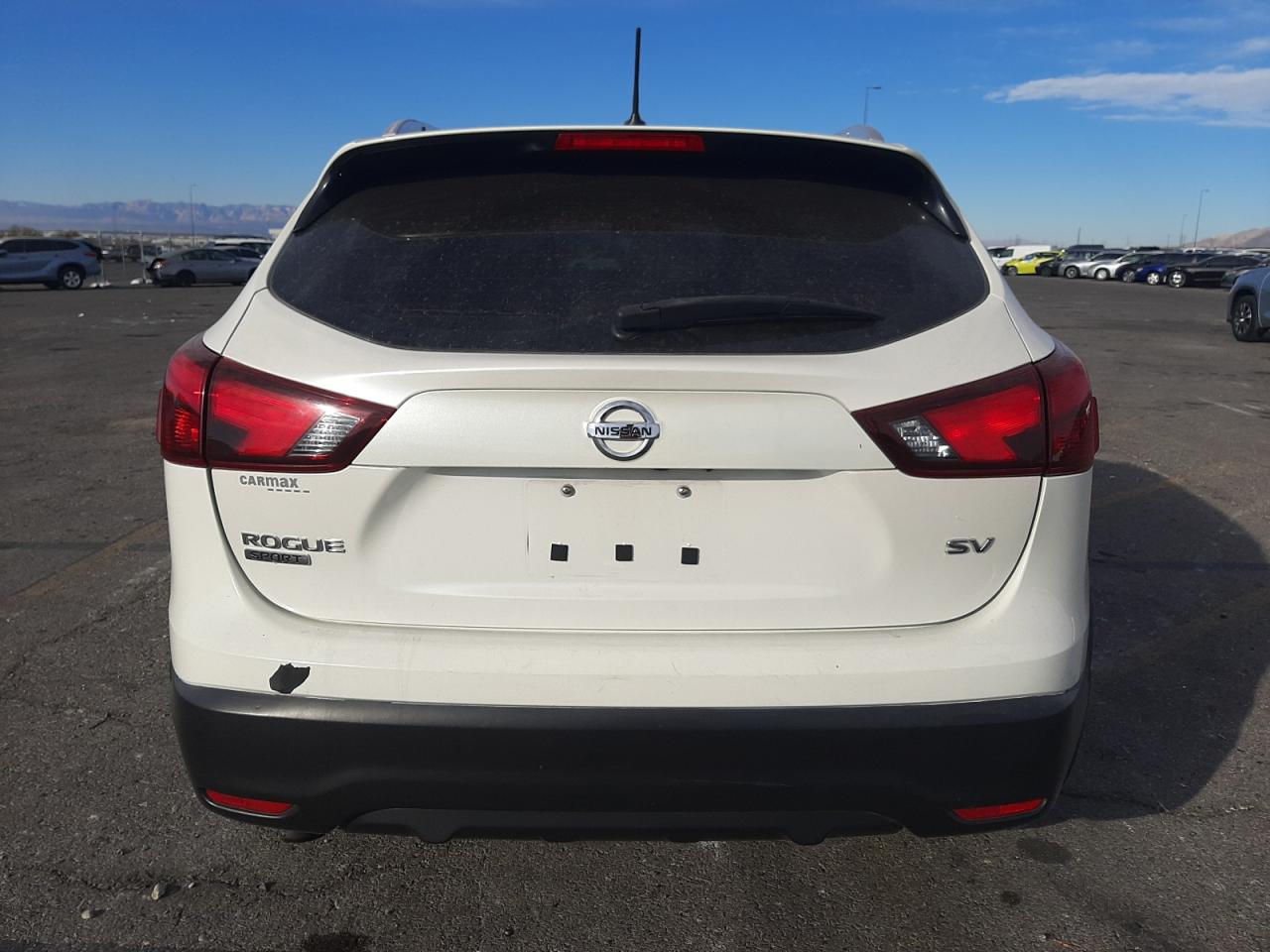 2018 Nissan Rogue - Image 6