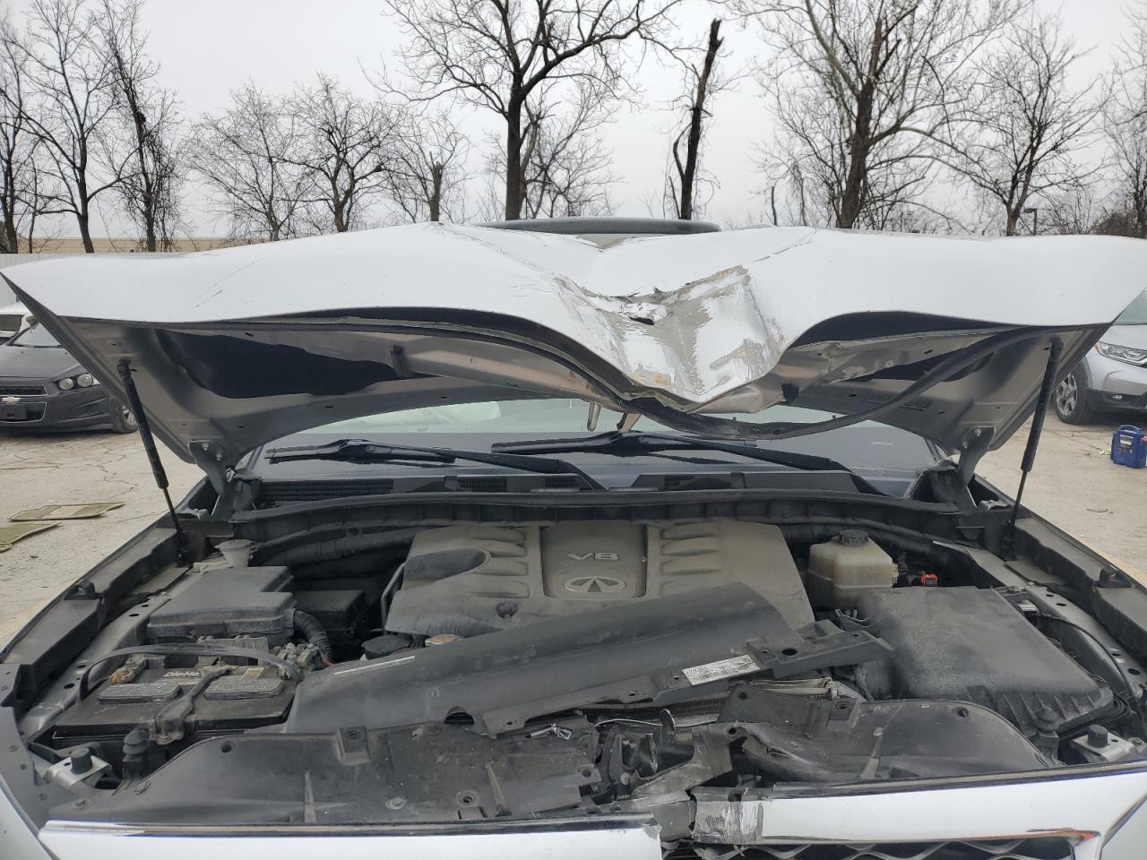 2016 Infiniti QX80 - Image 14