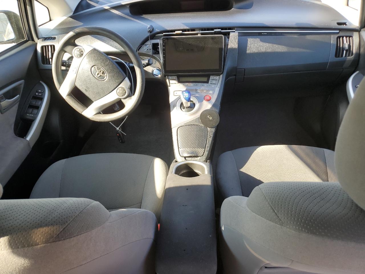 2014 Toyota Prius - Image 8