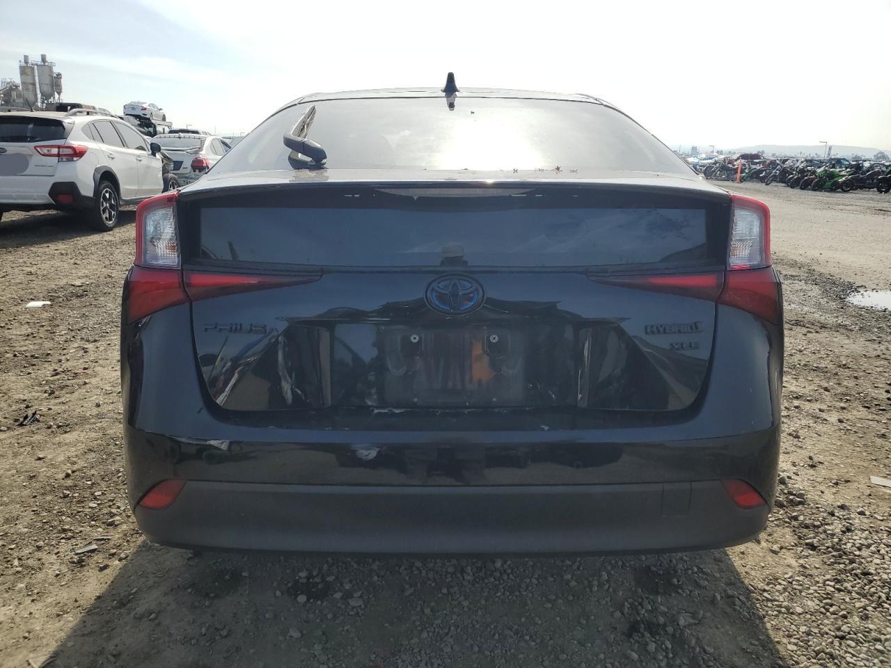 2022 Toyota Prius - Image 6