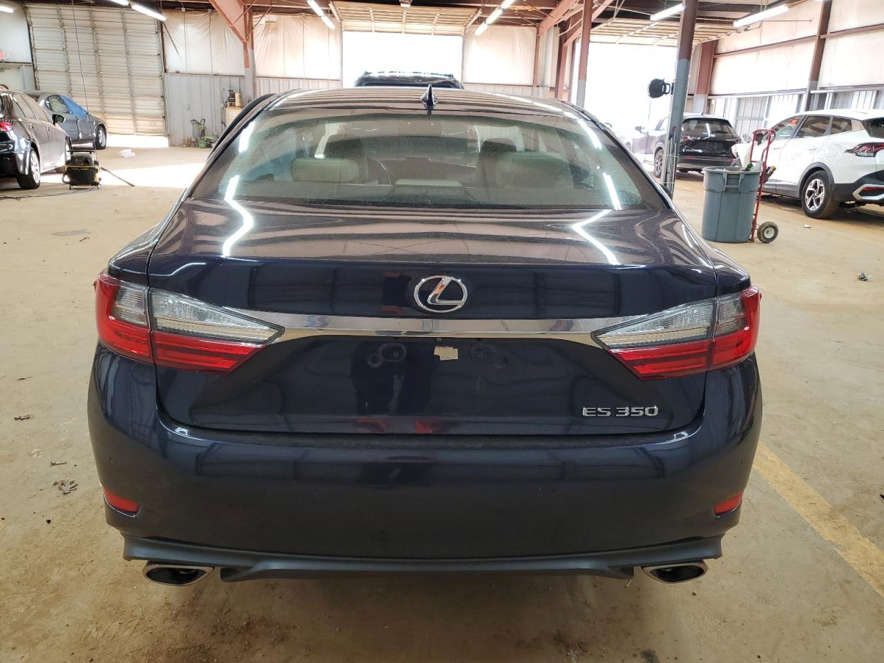2018 Lexus ES - Image 6