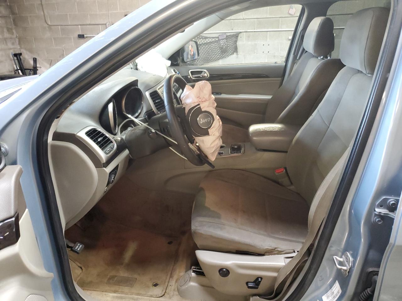 2012 Jeep Grand Cherokee - Image 7